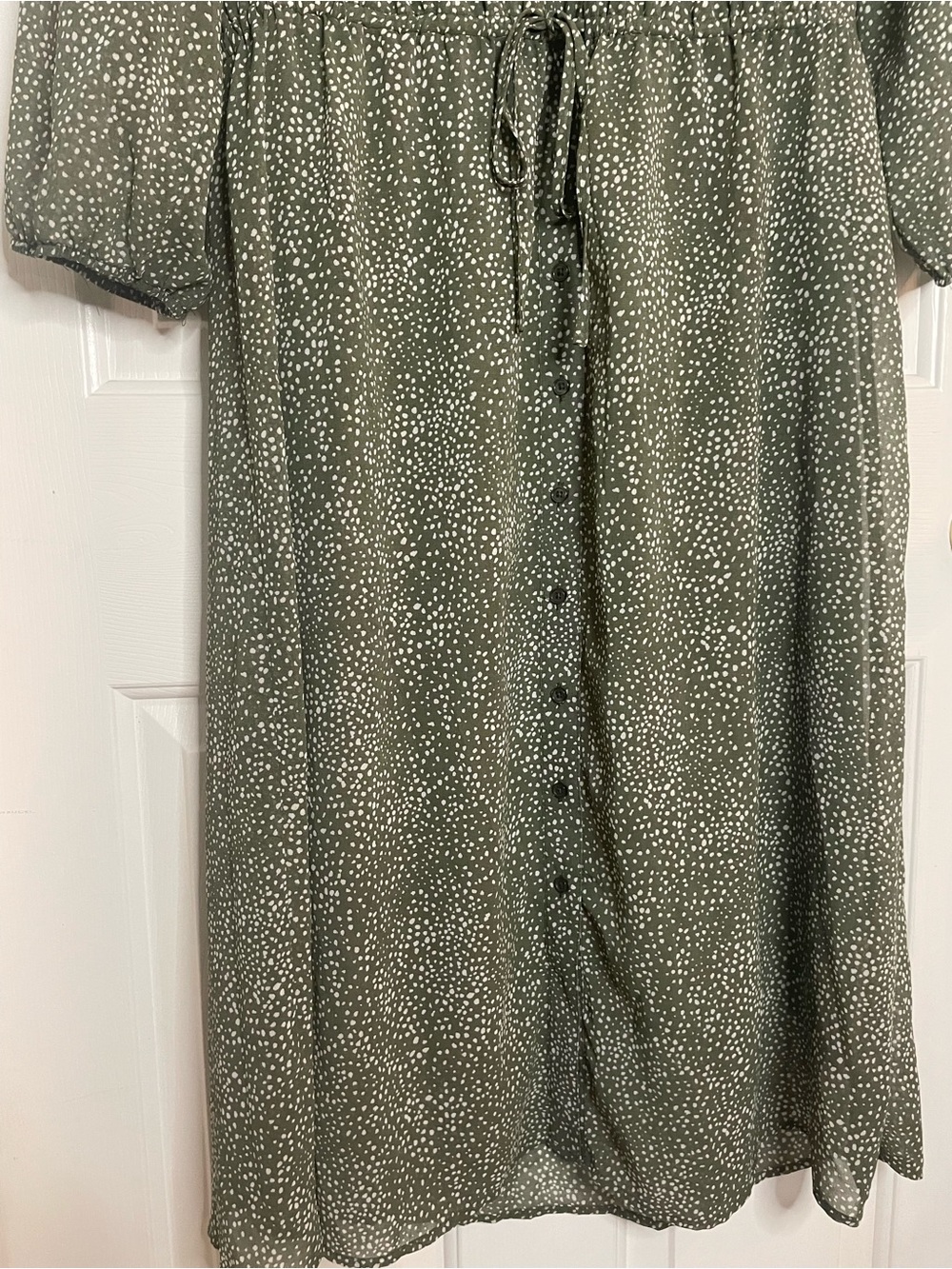 41 Hawthorn Olive Green chiffon Midi Dress with White Dot Print Size Large new - Picture 3 of 9